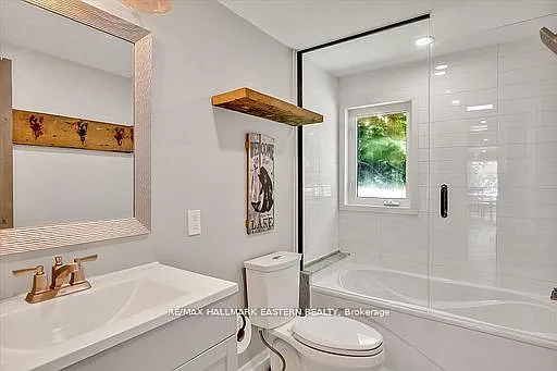 504 Pine Point Ln #B — Photo 22