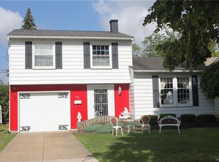 30 Francine Ln, Buffalo, NY 14227