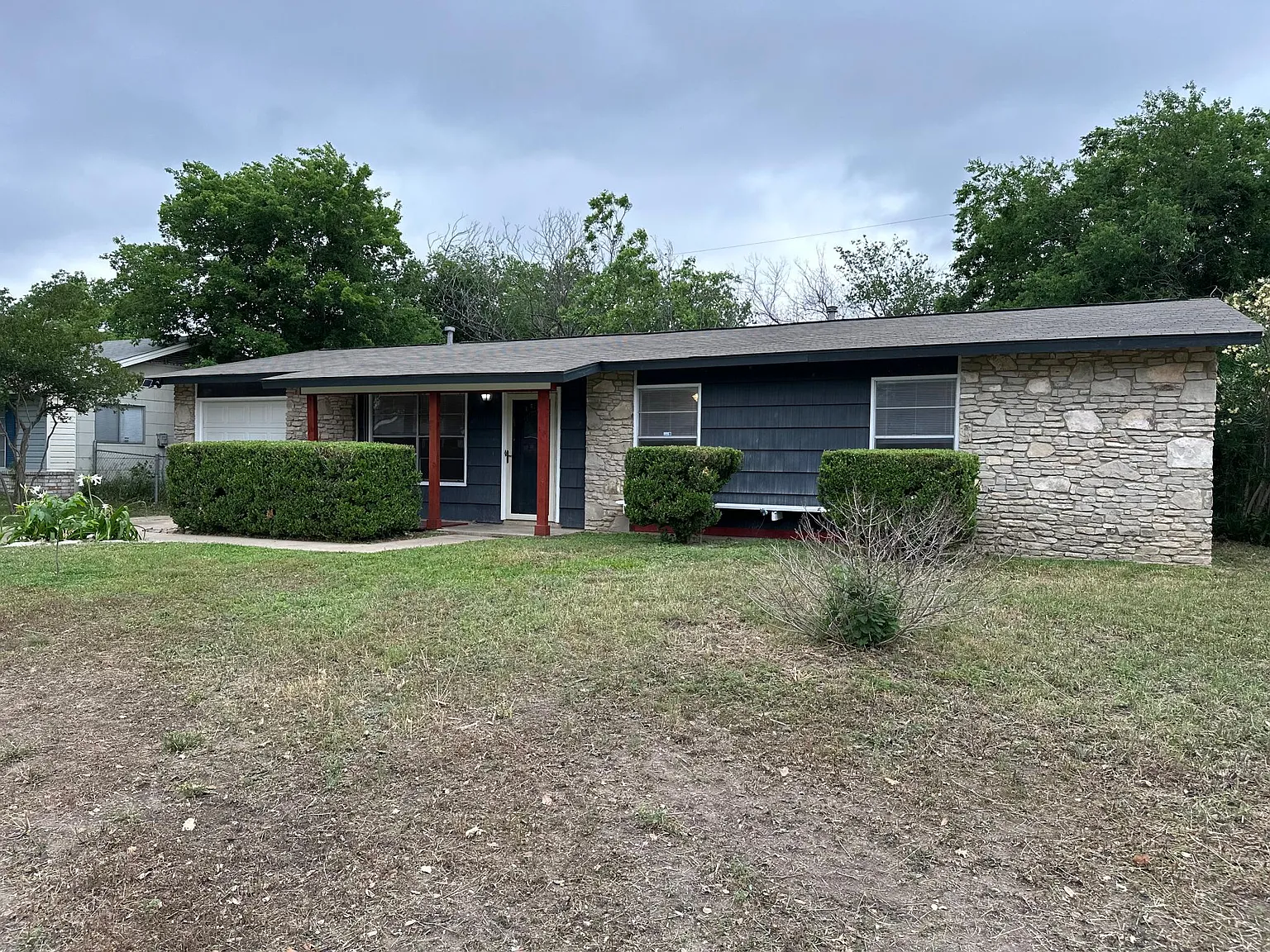 7211 Westglade Dr — Photo 2