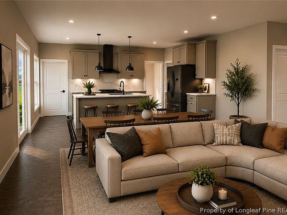 4th image of 2104 Outwood Pl