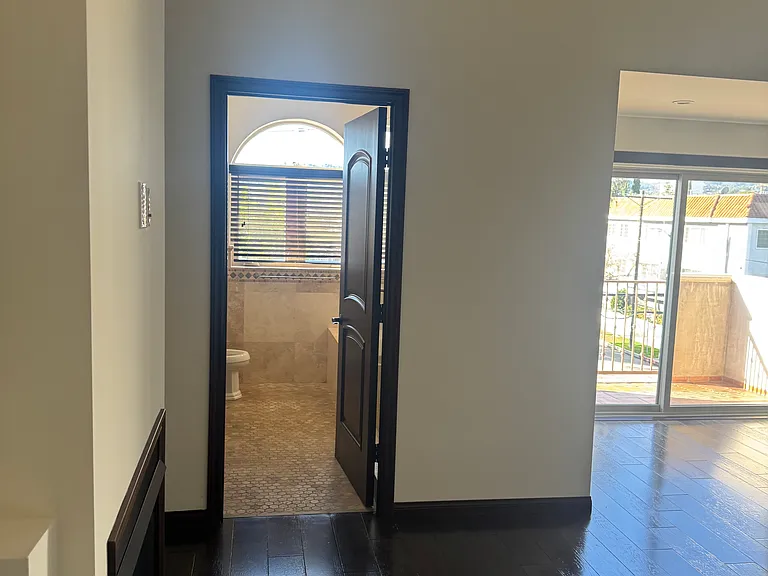 14947 W Magnolia Blvd — Photo 10