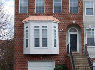 6101 Early Autumn Dr, Centreville, VA 20120