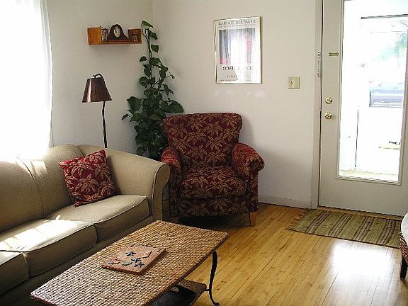 3rd image of 1619 James Ave