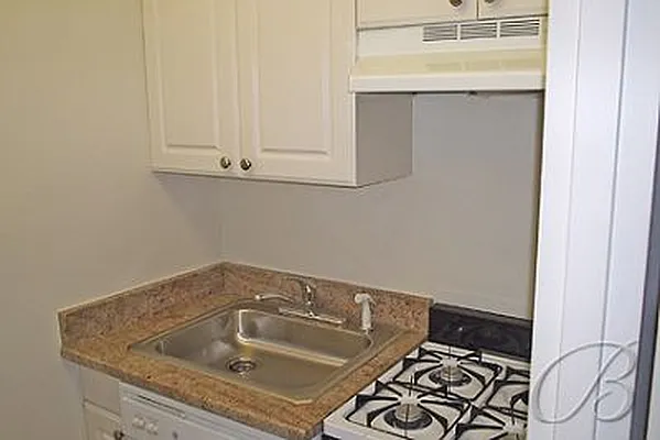 Sold by Bellmarc Realty | media 16