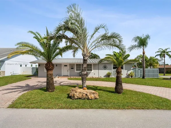 7801 NW 11th Ct, Pembroke Pines, FL 33024