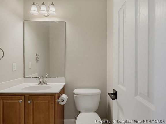 5th image of 105 Shining Water Ln