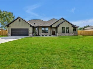 679 3rd St, Somerville, TX 77879