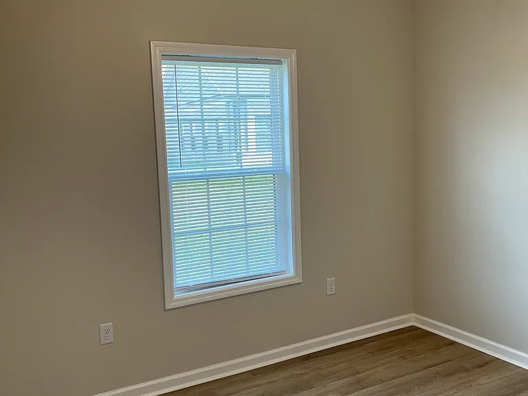 Linden Park Apartments — Photo 16