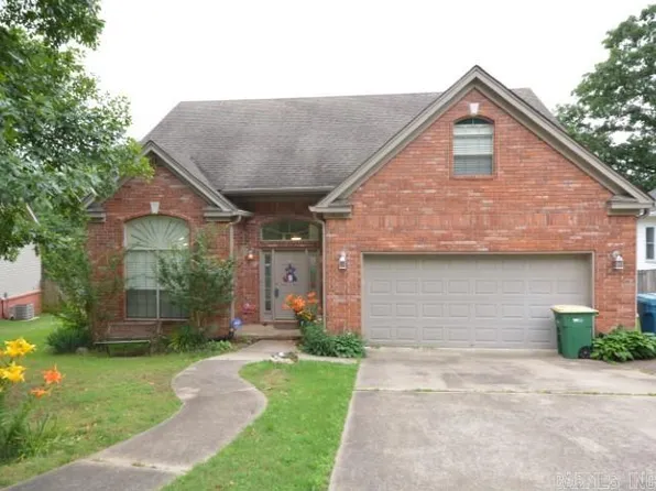1910 Cherrybend Dr, Little Rock, AR 72211