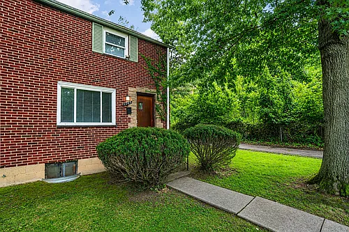 1205 Labelle Ave Photo 1