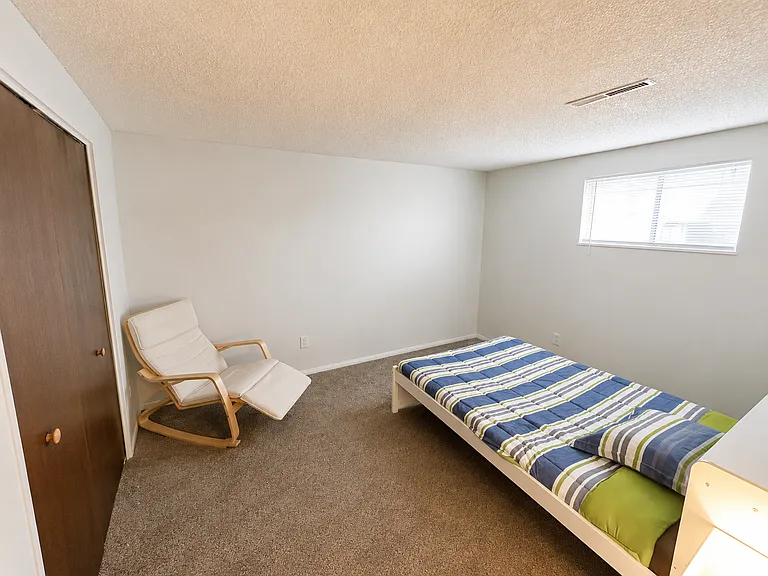 723 N Center St — Photo 20