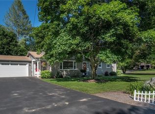 23 Holly Ln, Cumberland, RI 02864