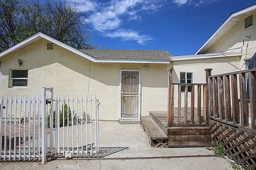 607 Camulos St Photo 1