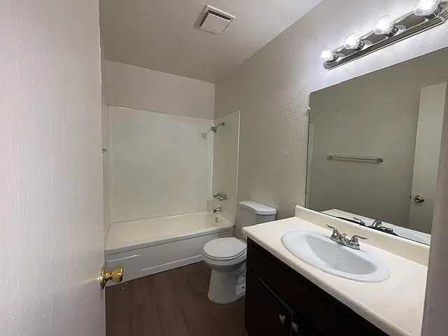 5216 Redberry St #2 — Photo 8