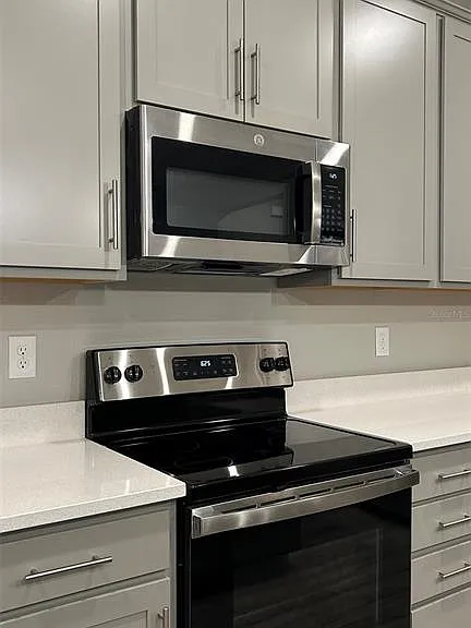 367 Sofia Ln — Photo 9