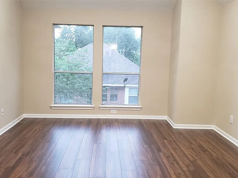 3839 Landon Park Dr — Photo 15