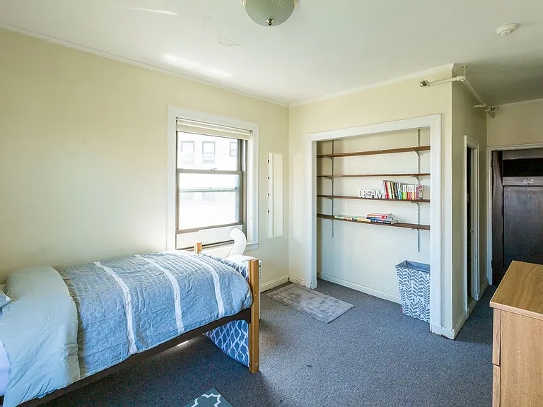 5540 S Hyde Park Blvd — Photo 4