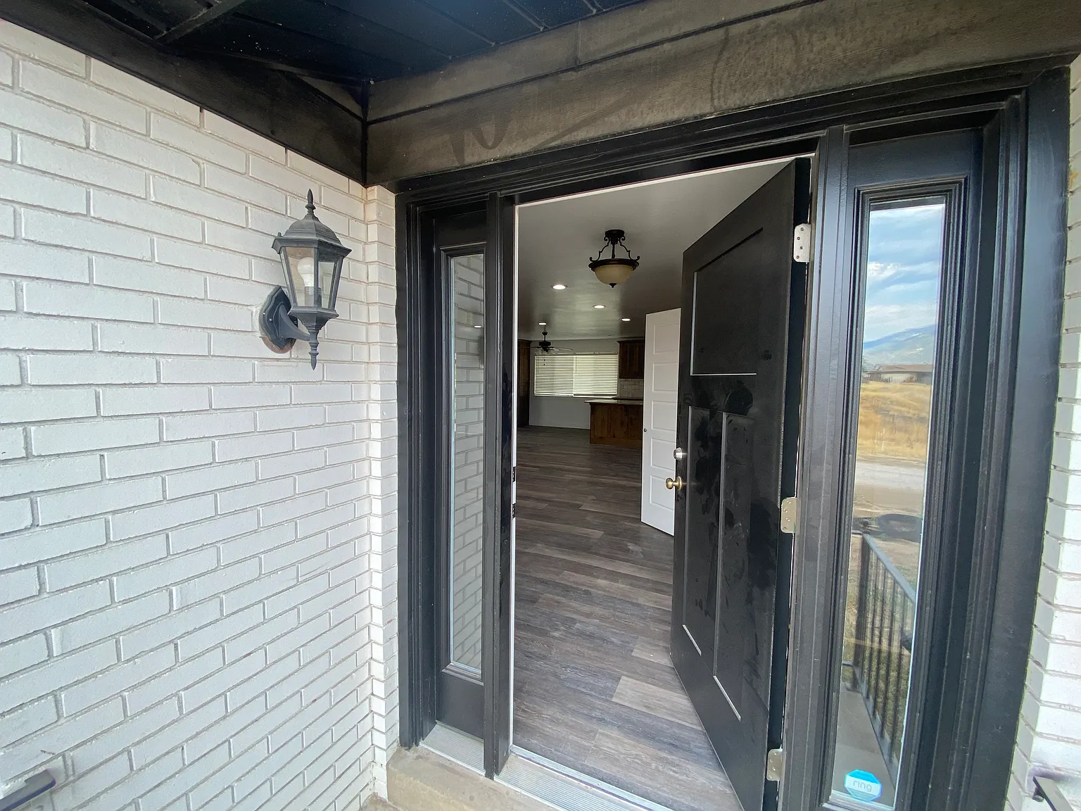 3 bed, 1575 sqft, $2,750 — Photo 3