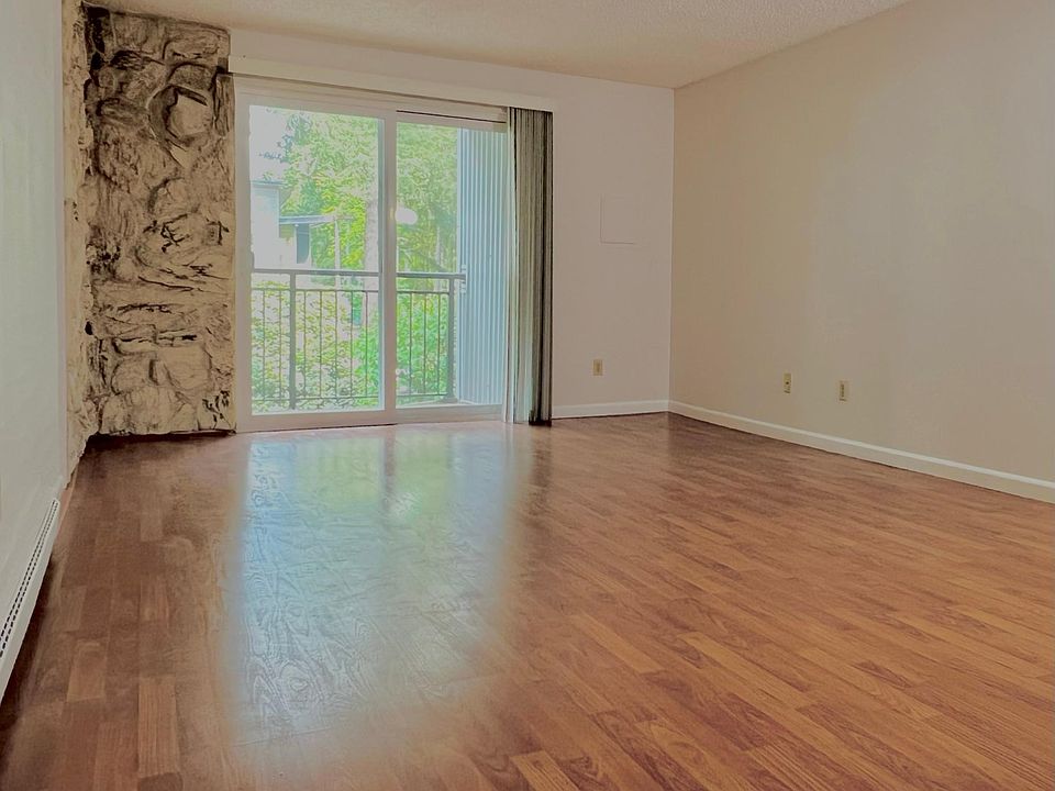 1st image of 14580 NE 31st St #G207