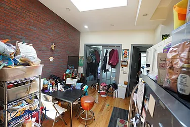 Rented by Rennit Inc.