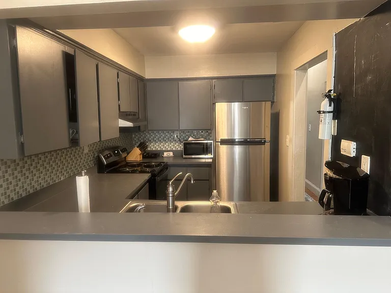 532 E Gaston St #B — Photo 5