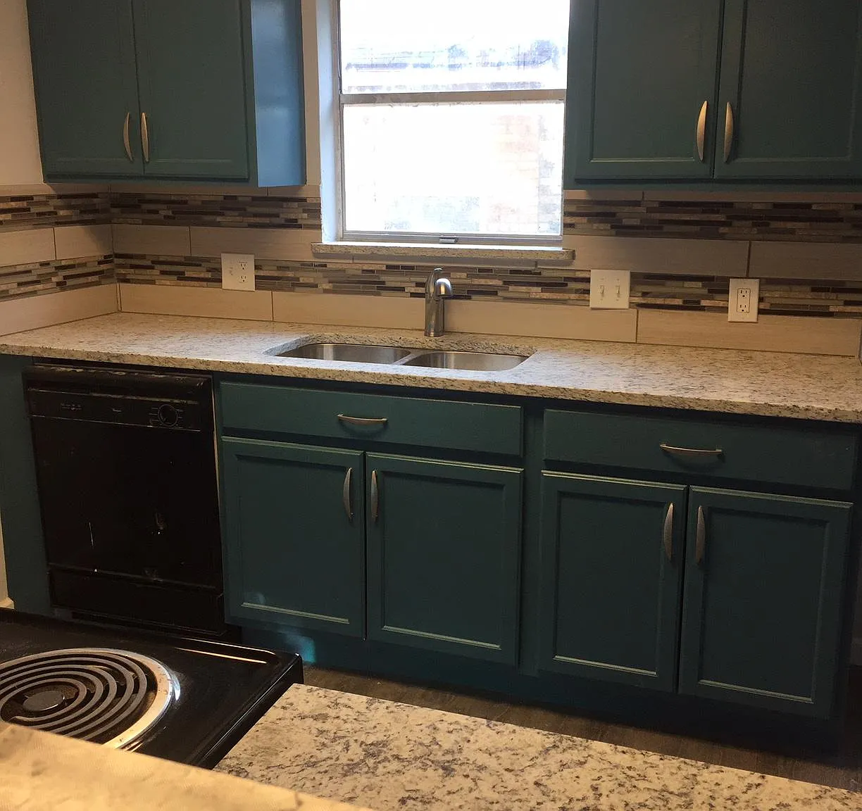3 bed, 1372 sqft, $2,095 — Photo 4