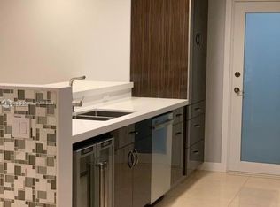 1031 N 74th Ter, Hollywood, FL 33024