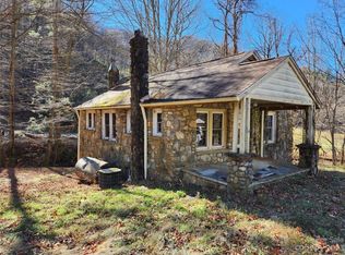 362 Hungry Creek Rd, Canton, NC 28716