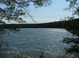 930 Gilbert Stuart Rd, Saunderstown, RI 02874