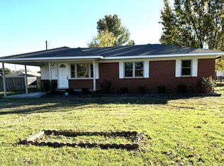 1066 Midway Rd, Hoxie, AR 72433