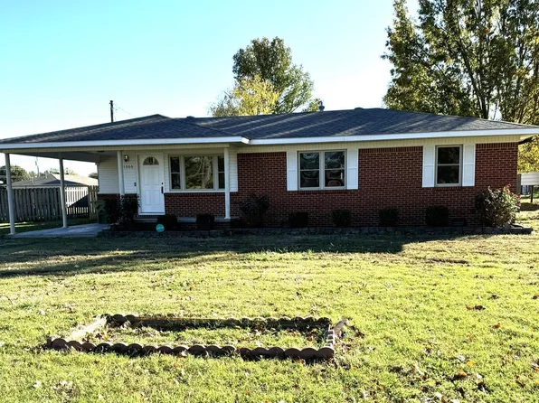 1066 Midway Rd, Hoxie, AR 72433
