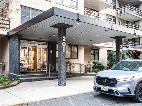 201 Saint Pauls Ave APT 6R