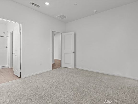 3rd image of 11749 Lasselle St