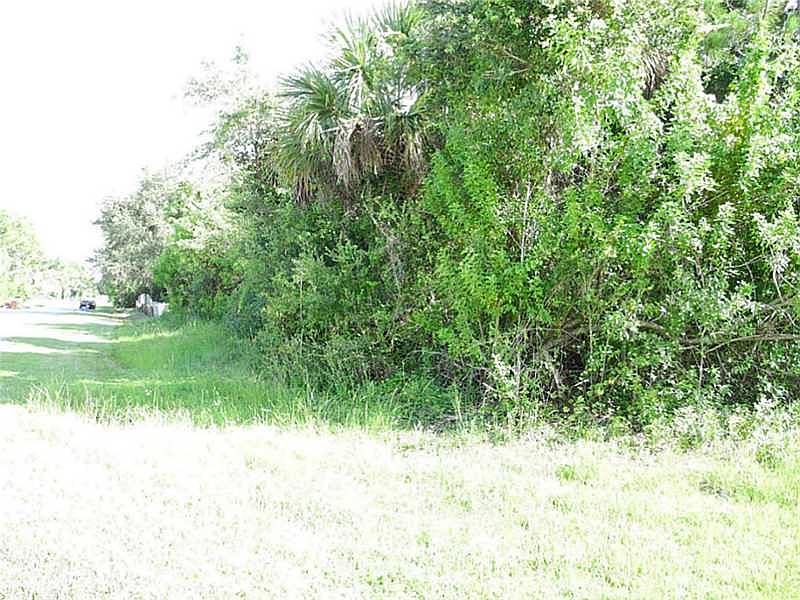 2nd image of 606 Cavern Ter