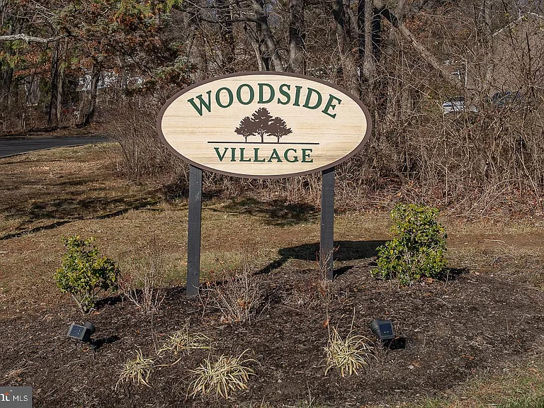 403 Woodside Cir — Photo 20