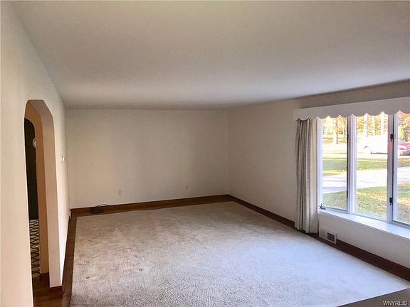 3rd image of 2956 Westwood Dr