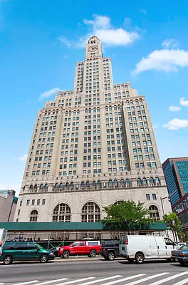 Sold by Corcoran | media 8