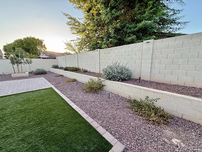 15238 W Custer Ln — Photo 40