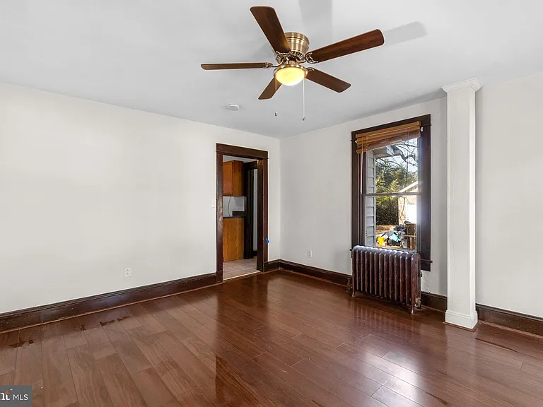 8904 Church Ln — Photo 11