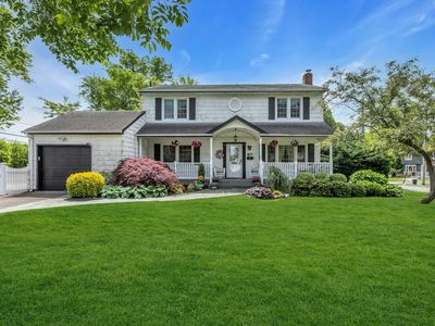 28 Bradford Road, Plainview, NY, 11803