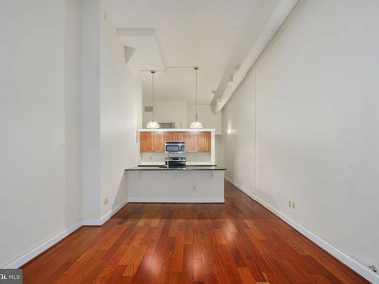 2429 Locust St #41-213 — Photo 4