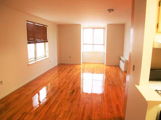 Rented by Level Group | media 32