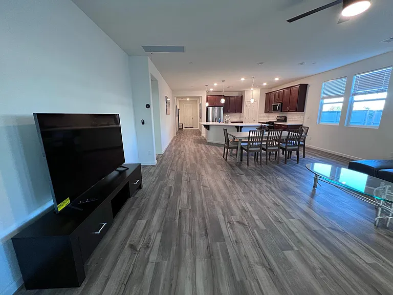 1400 Van Zee Dr — Photo 21