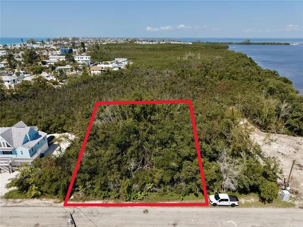 28th St Lot 2, Bradenton Beach, FL 34217