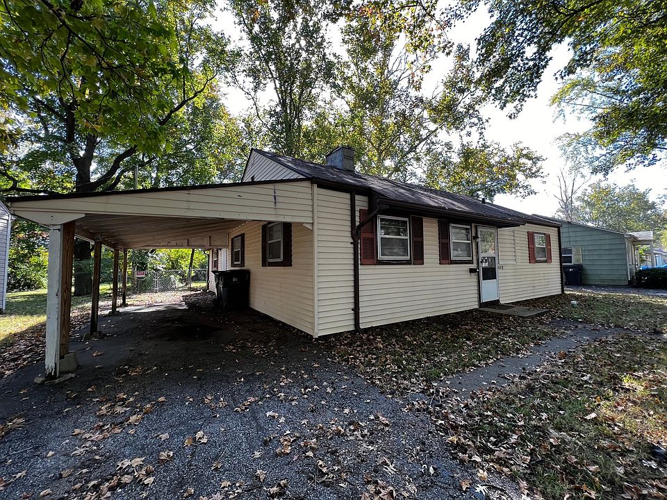 Front of House and carport
