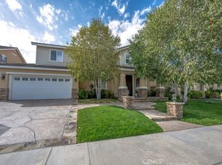 24030 Via Vizcaya, Santa Clarita, CA 91354