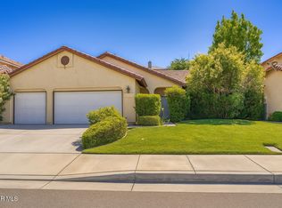 4100 Sungate Dr, Palmdale, CA 93551