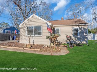 310 Shawnee Dr, Brick, NJ 08724