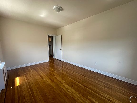 3rd image of 6264 Saunders St #2