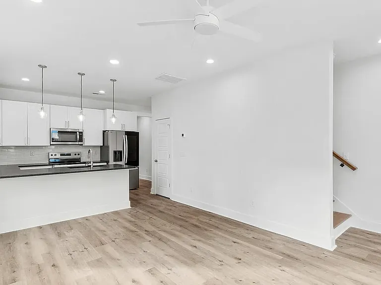 4213 Spirea Dr #B — Photo 2
